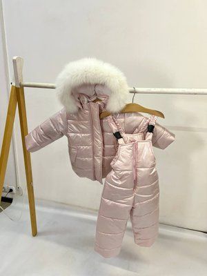 Раздельный комбинезон с мехом и эффектом металлик Розовый Rozdilʹnyy kombinezon z khutrom ta efektom metalik Rozhevyy  86 фото